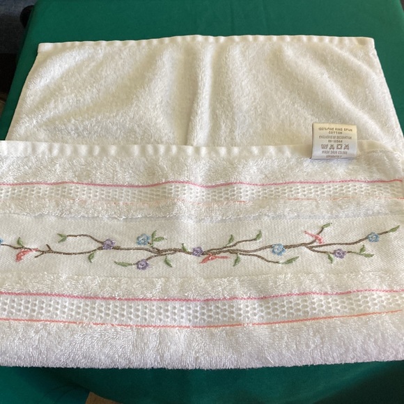 Vtg Kassa Fina 100% Fine Ring Spun White Cotton Hand Towel and Finger Tip Towel - Picture 10 of 11